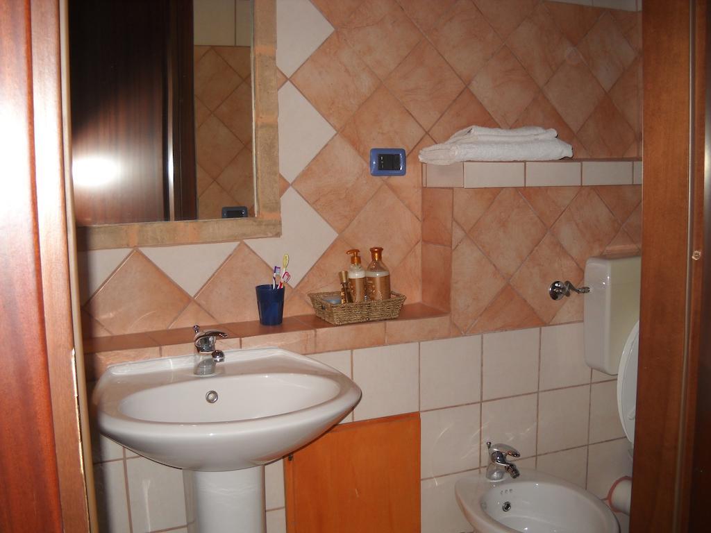Munduge B&B Lotzorai Εξωτερικό φωτογραφία