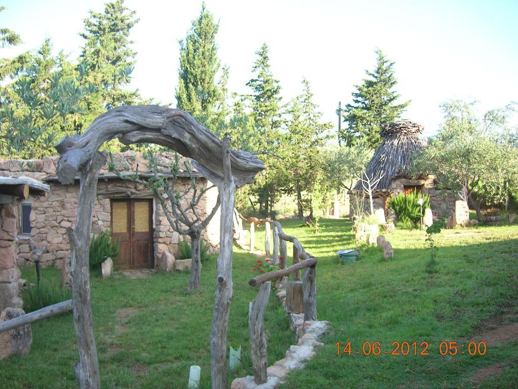 Munduge B&B Lotzorai Εξωτερικό φωτογραφία