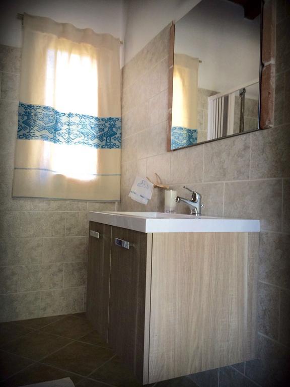 Munduge B&B Lotzorai Εξωτερικό φωτογραφία