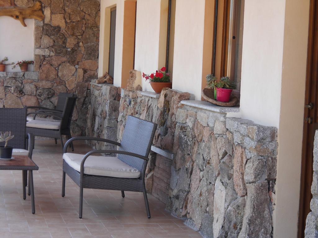 Munduge B&B Lotzorai Εξωτερικό φωτογραφία